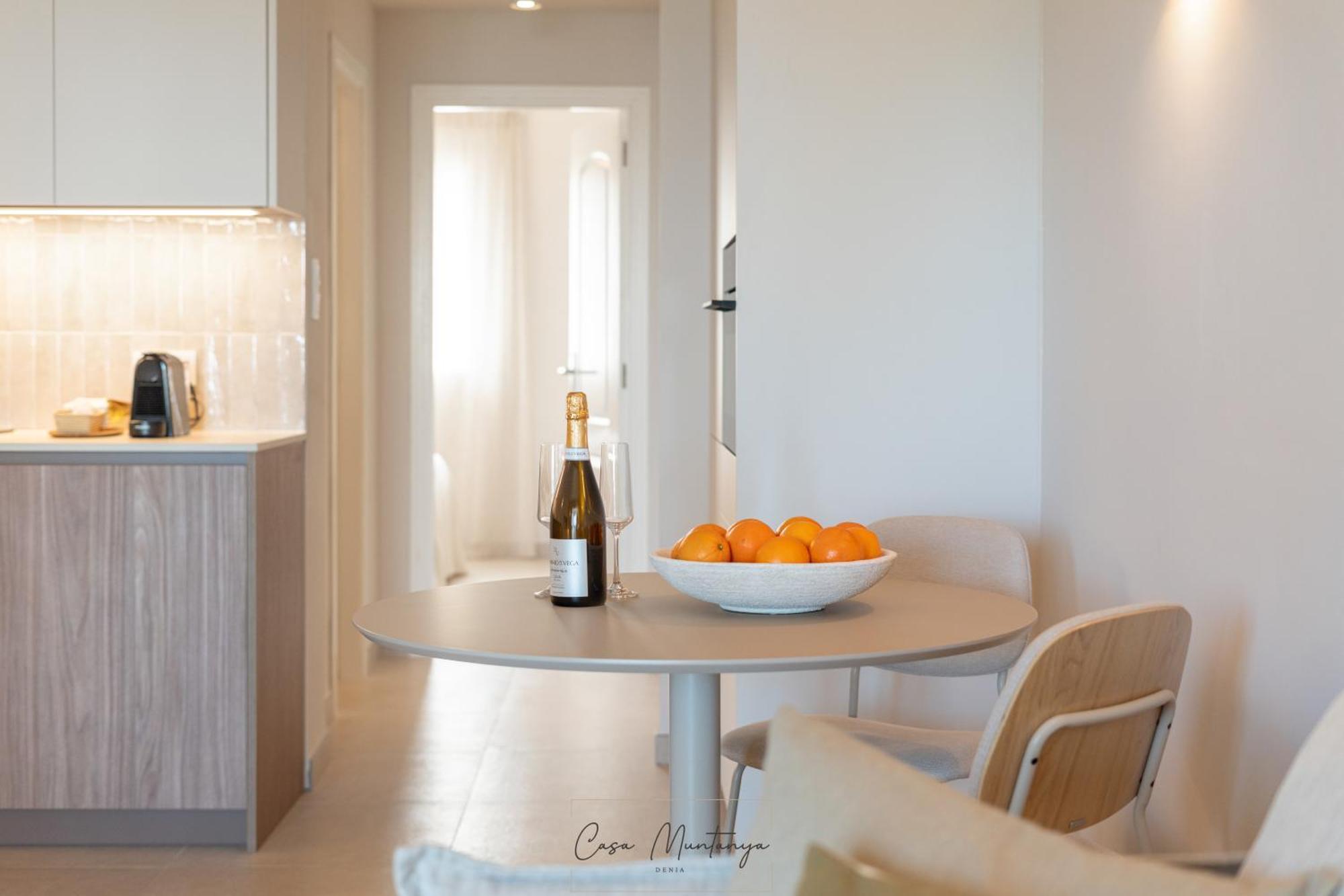 De Diseno Reformado Con Piscina Y Jardin Dénia