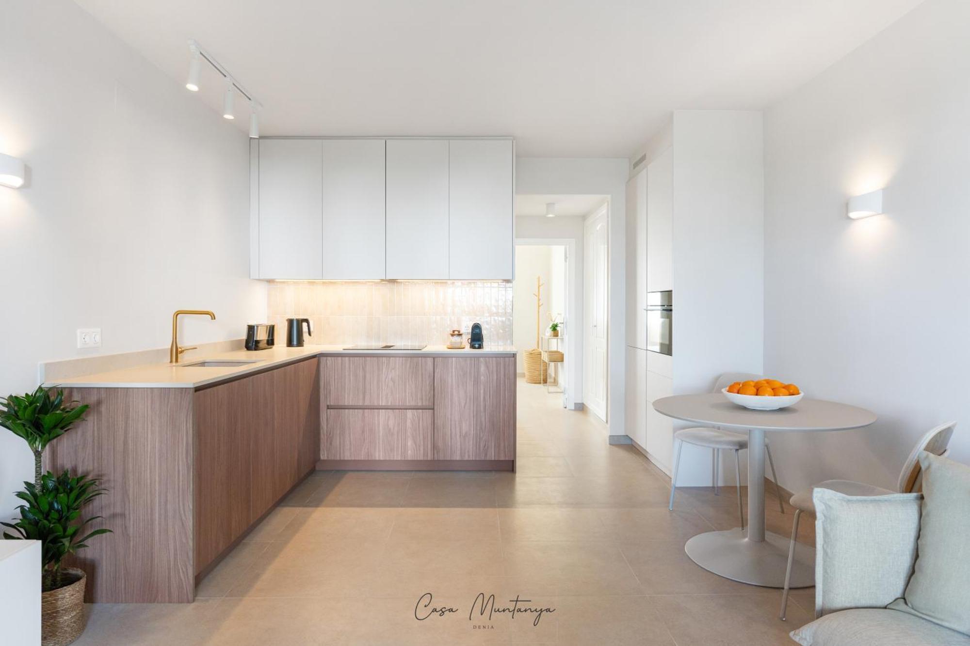 De Diseno Reformado Con Piscina Y Jardin Dénia